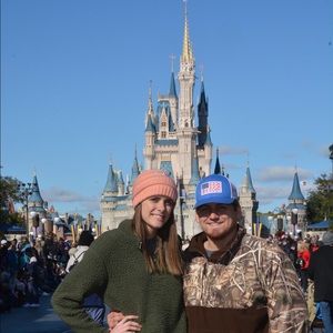 Meet your Posher, Joci